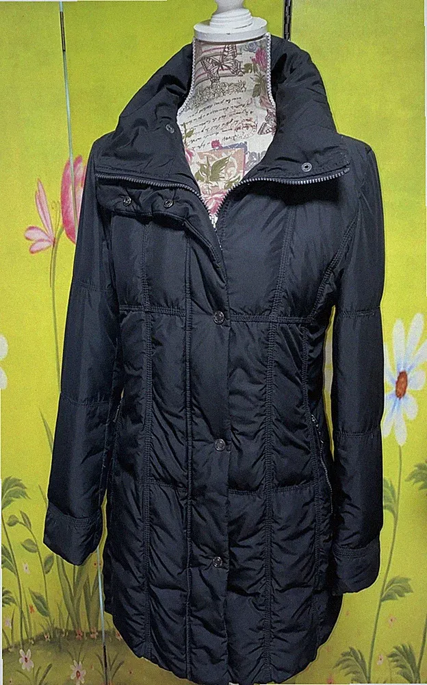 Wundervolle schwarze Daunenjacke Parka 36 38 Gil Bret Kurzmantel