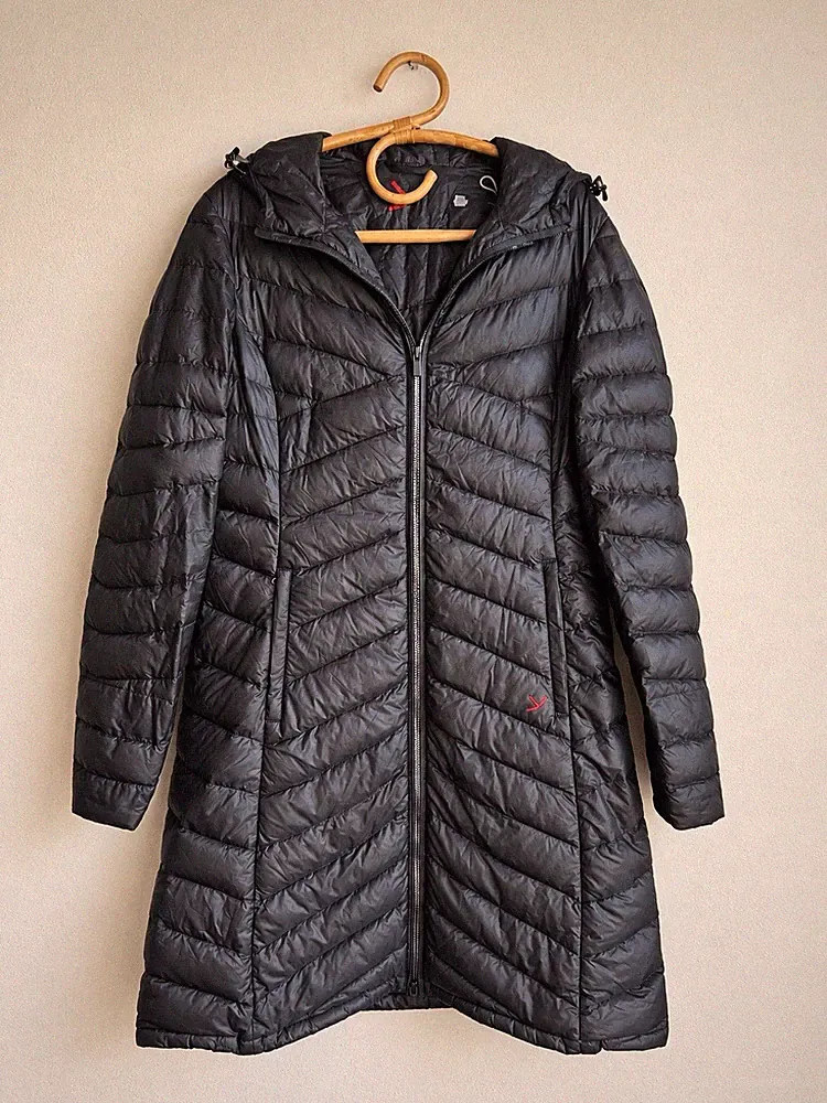 Yeti (Y by Nordisk) Daunenmantel / Daunenparka Damen – Schwarz (Gr. L) – wie neu