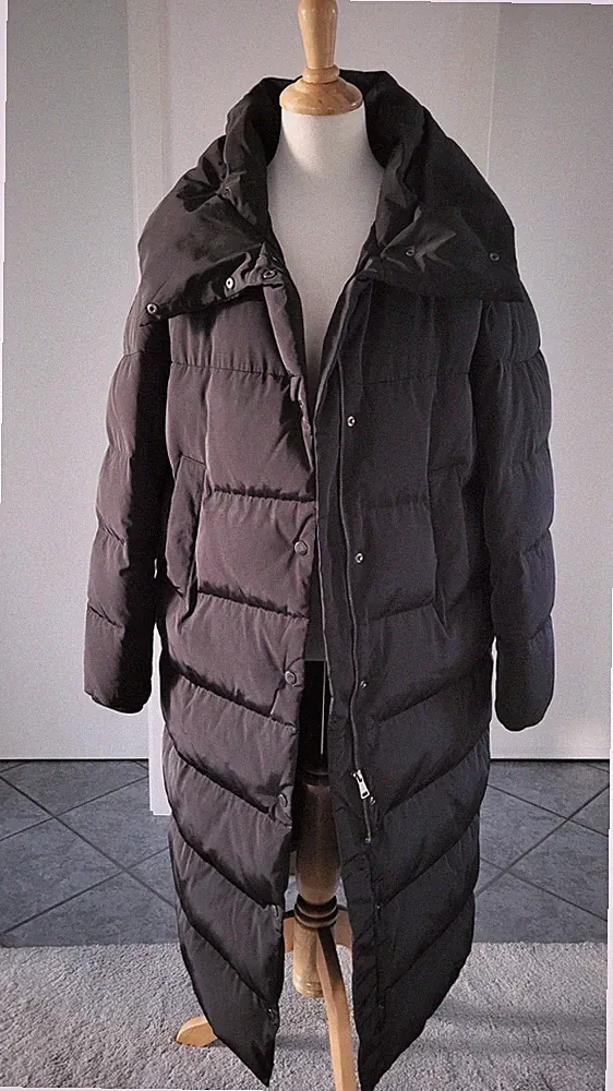 ZARA Daunenmantel, Schwarz, Gr. S, Oversize