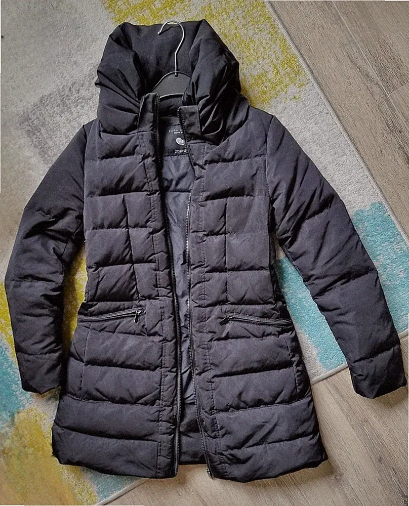 Zara Woman Daunenmantel Gr. S schwarz guter Zustand